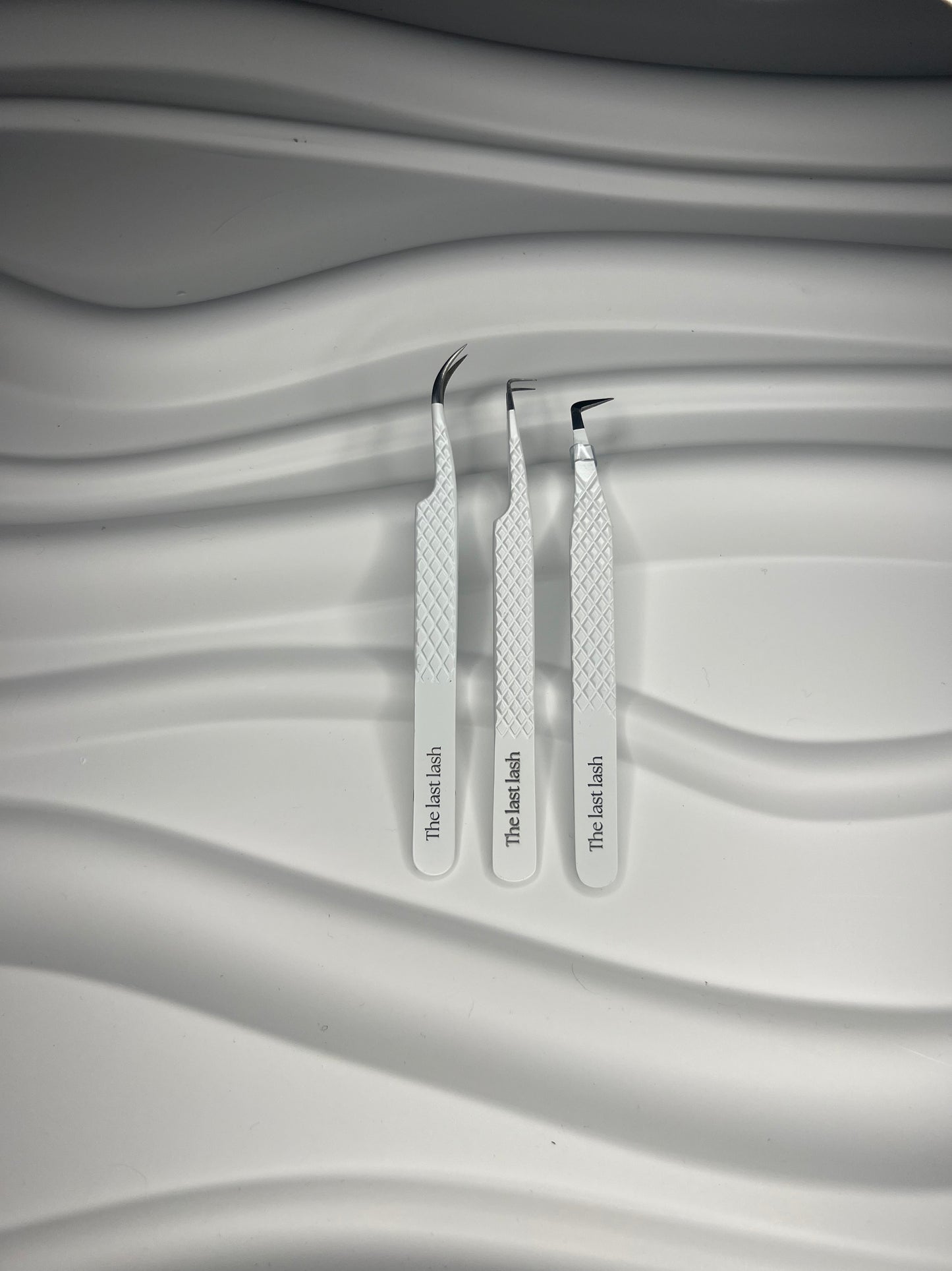 Tweezers