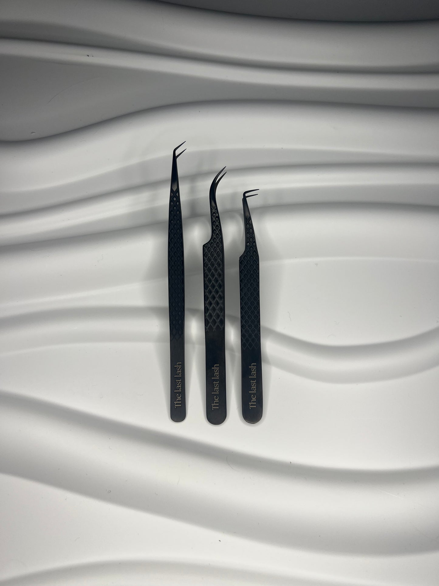 Tweezers