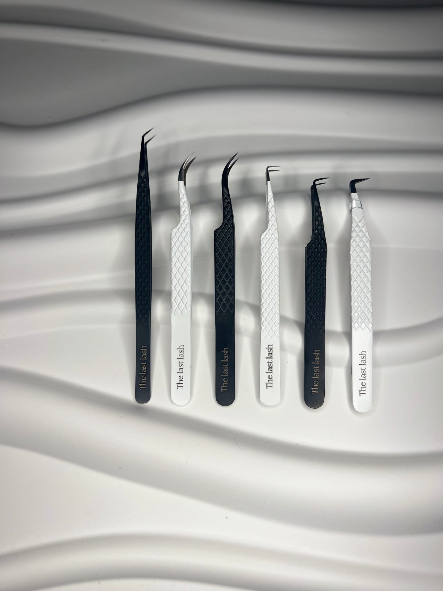 Tweezers